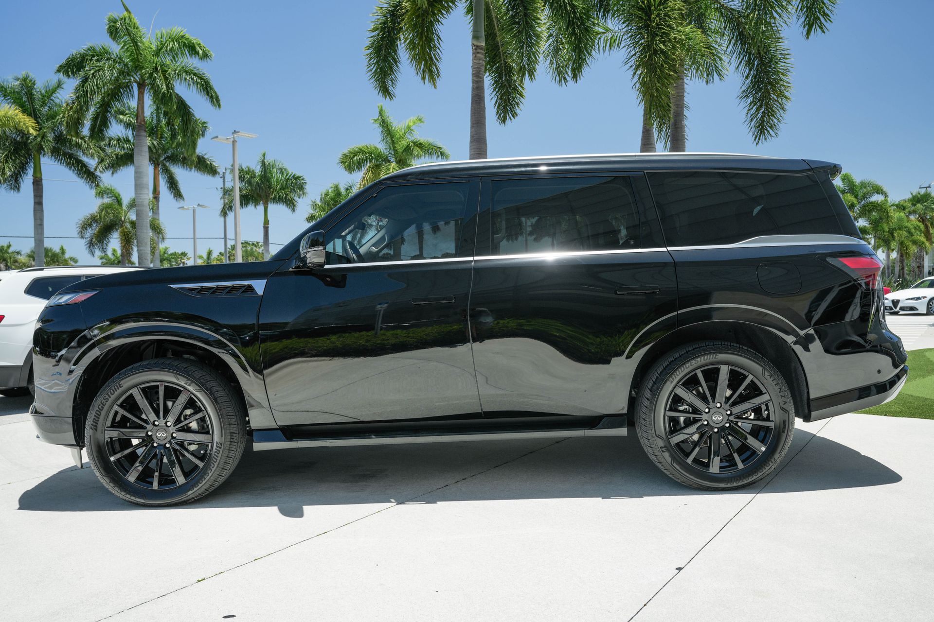 2025 Infiniti QX80 Luxe photo 15