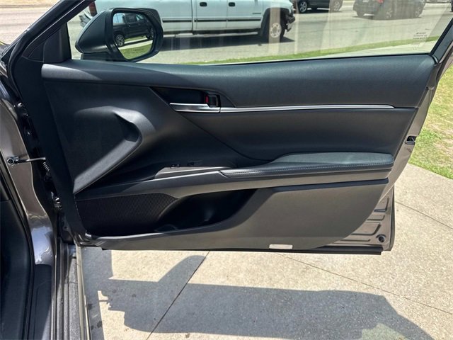 2021 Toyota Camry XSE photo 13
