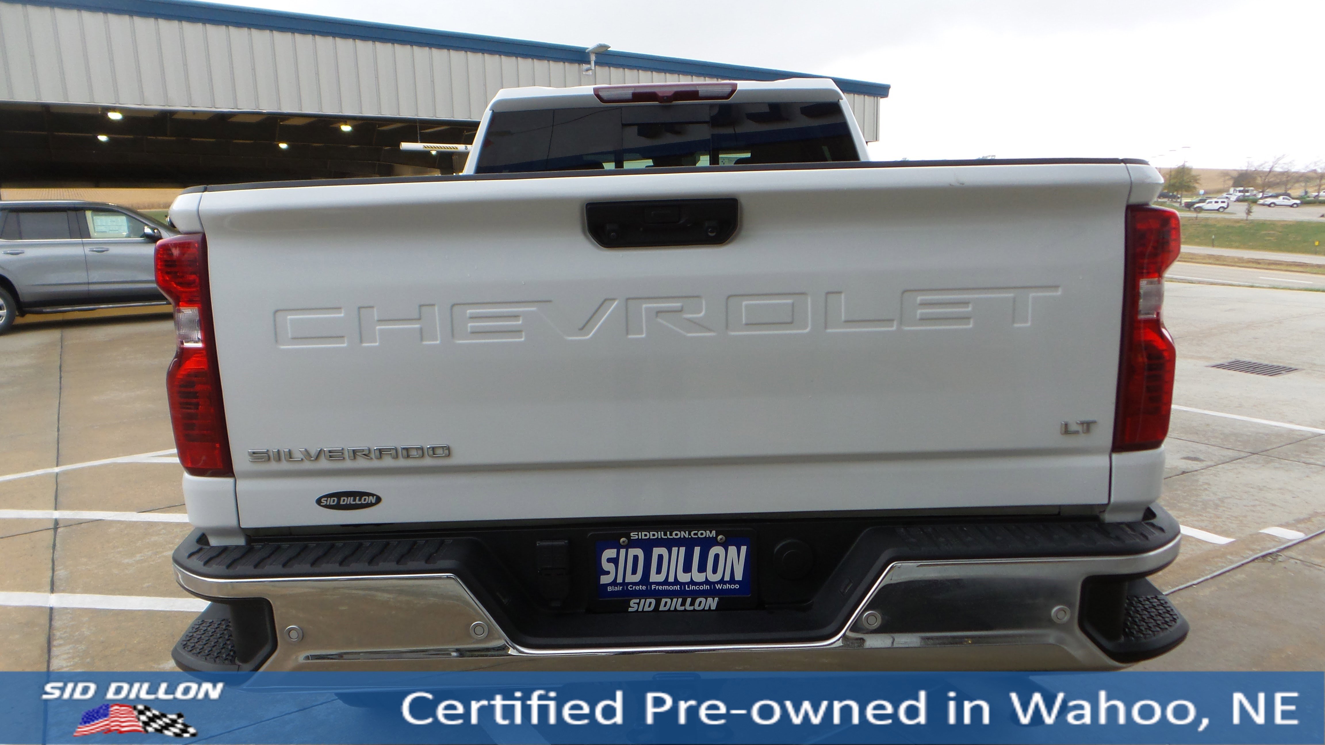 2025 Chevrolet Silverado 2500HD LT photo 3