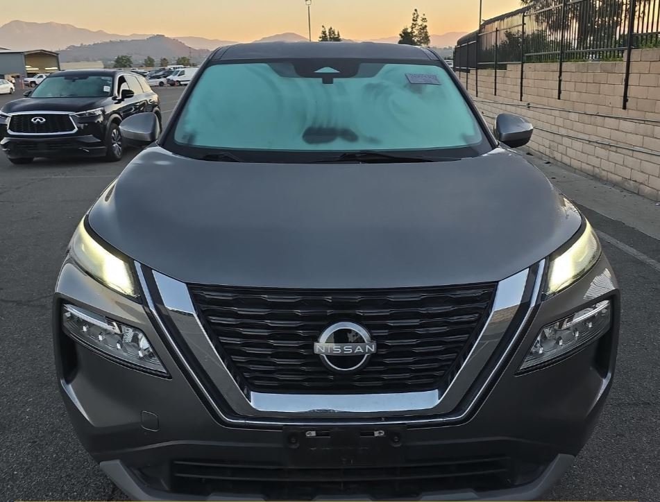 Used 2023 Nissan Rogue SV with VIN JN8BT3BA9PW413196 for sale in Kansas City