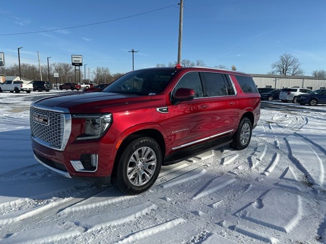 2023 GMC Yukon XL Denali's photo