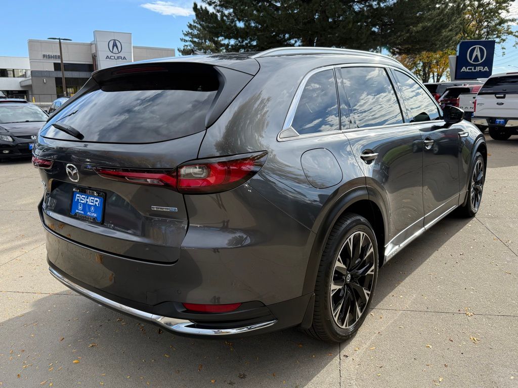 2024 Mazda CX-90 Premium photo 3