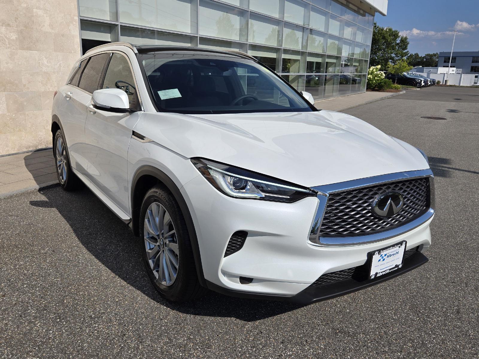 2025 Infiniti QX50 Luxe AWD photo 16