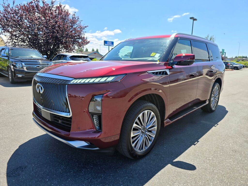 2025 Infiniti QX80 Luxe photo 3