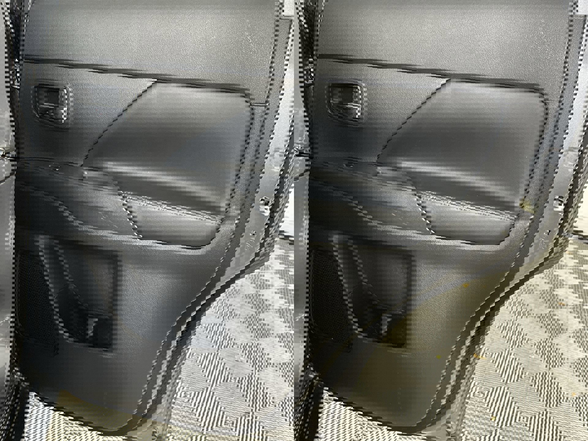 2020 Mitsubishi Outlander SEL photo 30