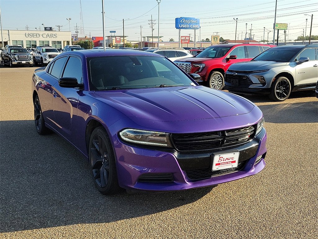 2019 Dodge Charger SXT photo 2