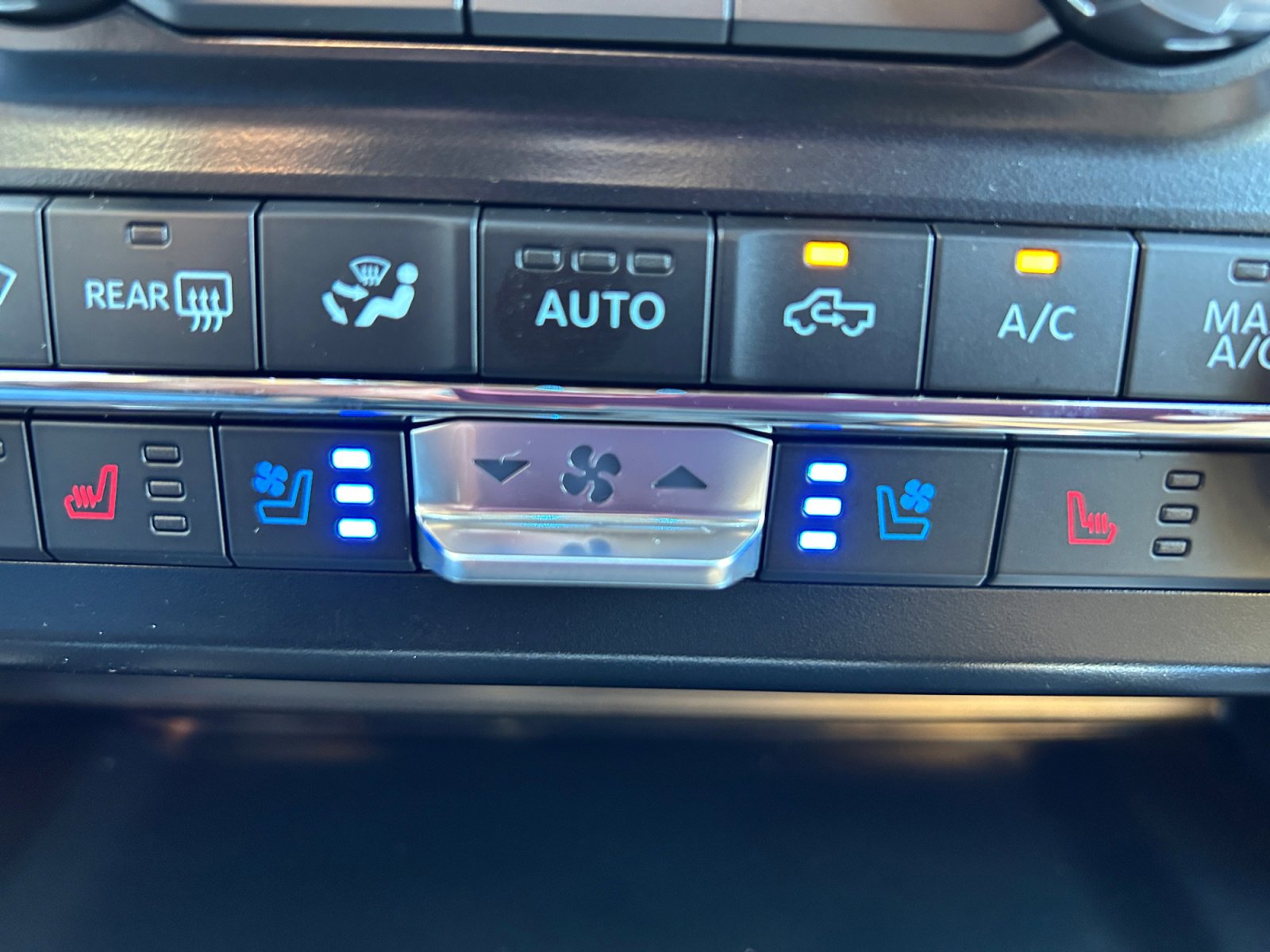 2026 Ford F-250 Lariat photo 18