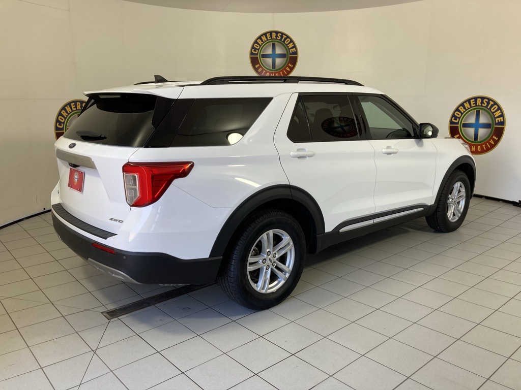 2023 Ford Explorer XLT photo 16