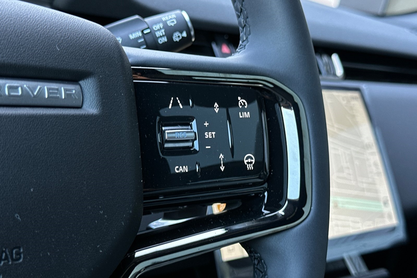 2026 Land Rover Range Rover Evoque Dynamic SE photo 26