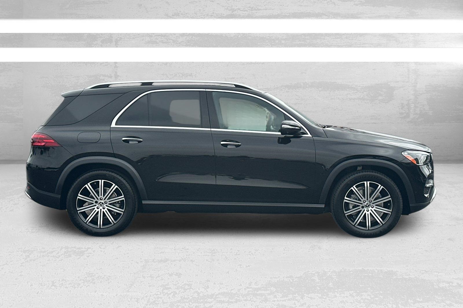 2026 Mercedes Benz GLE 350 4MATIC photo 2