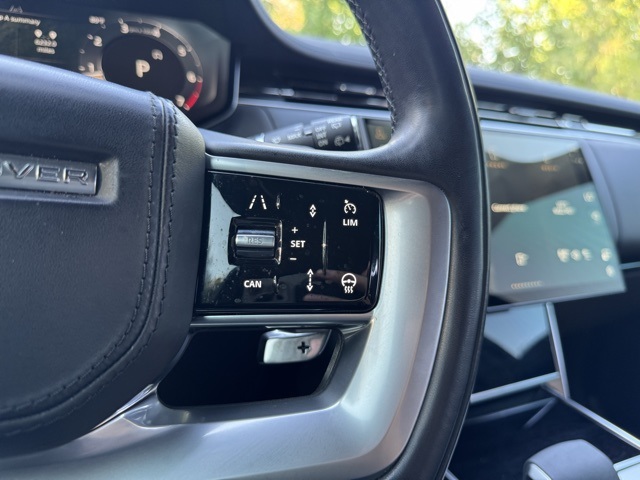 2024 Land Rover Range Rover SE photo 27