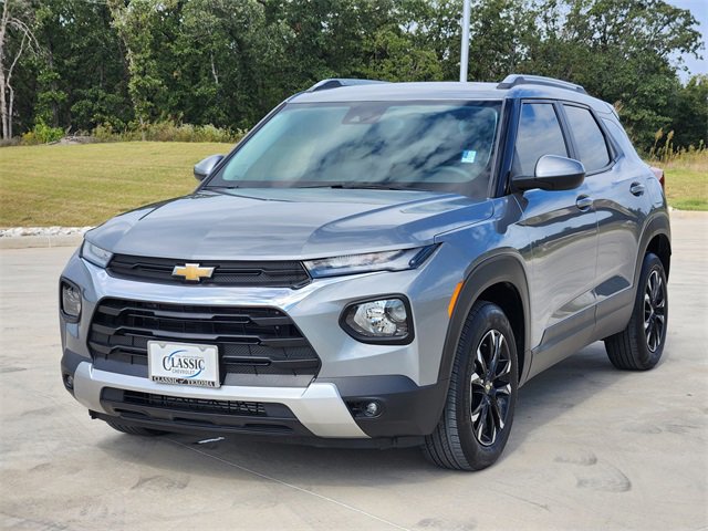 2023 Chevrolet Trailblazer LT photo 3