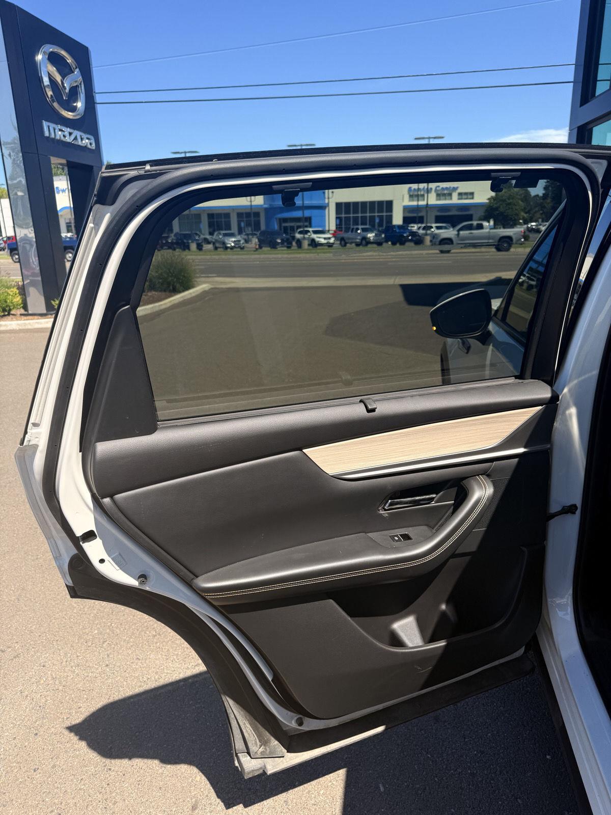 2025 Mazda CX-90 Preferred photo 9