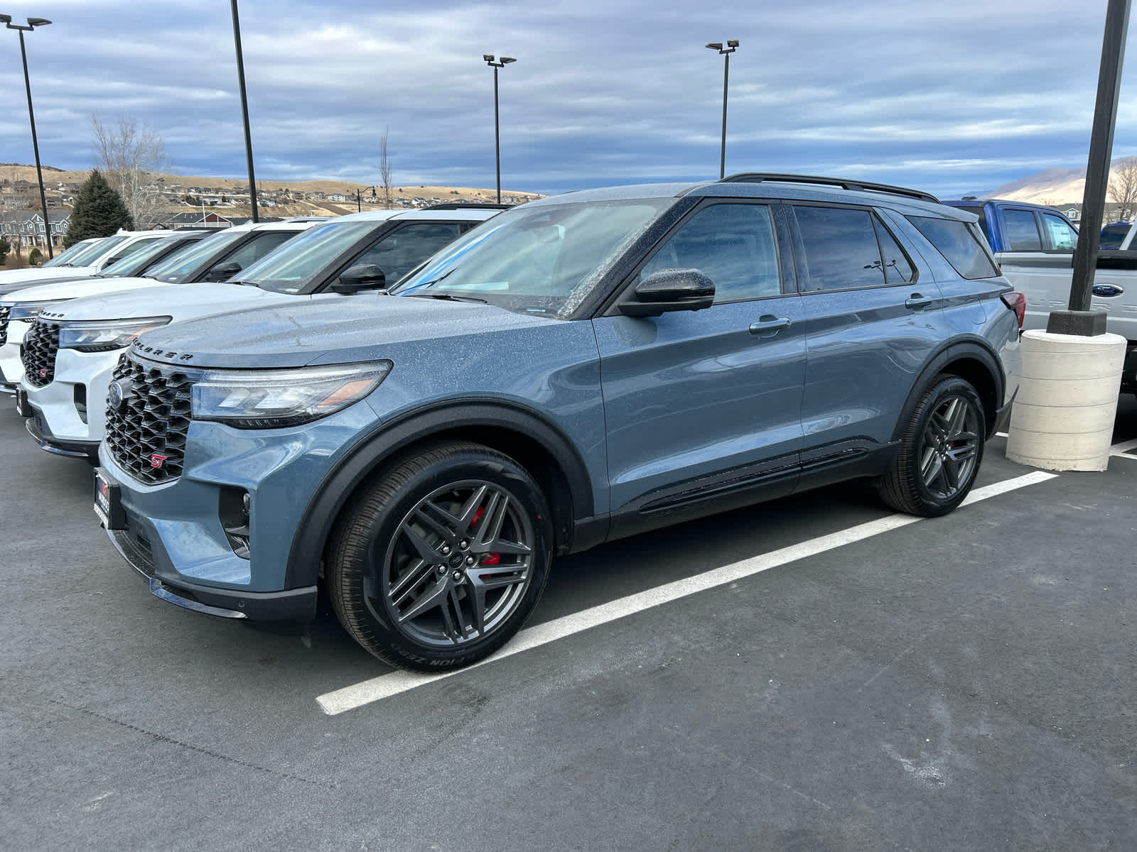 2026 Ford Explorer ST's photo