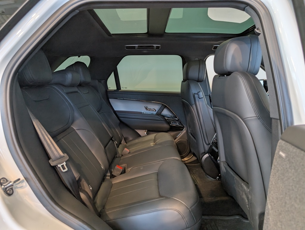 2024 Land Rover Range Rover Sport SE photo 23