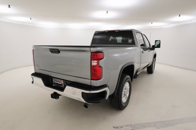 2025 Chevrolet Silverado 2500HD LT photo 2