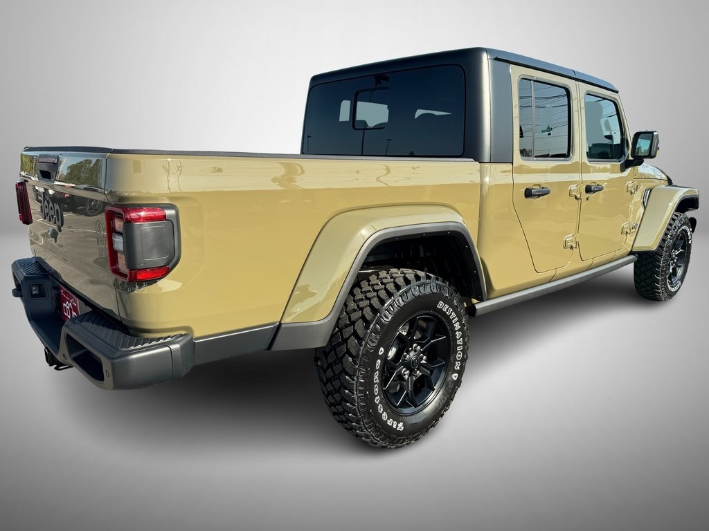 2025 Jeep Gladiator Willys photo 3