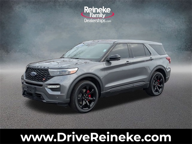 2021 Ford Explorer ST's photo