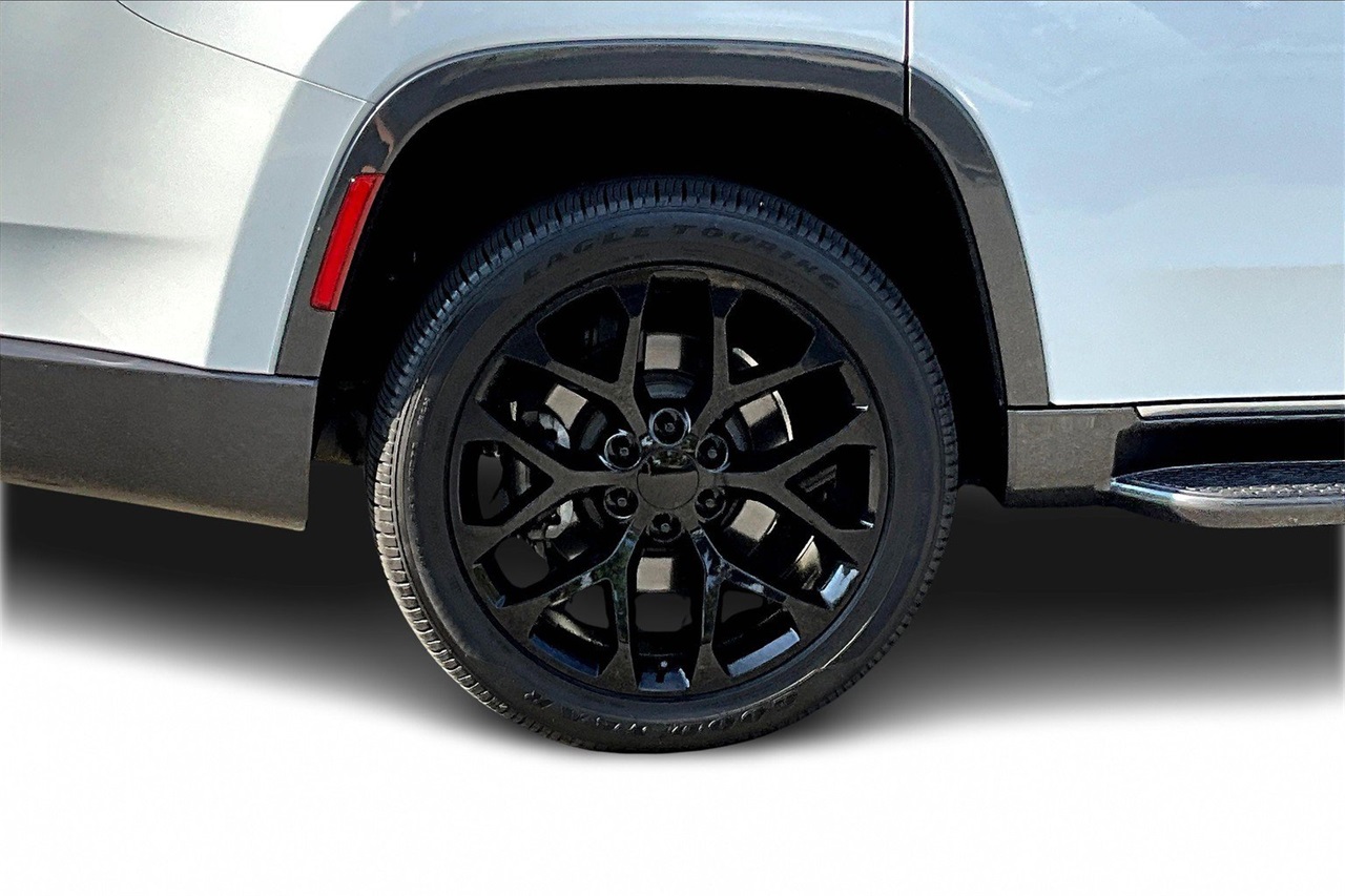 2022 Jeep Wagoneer Series II photo 32