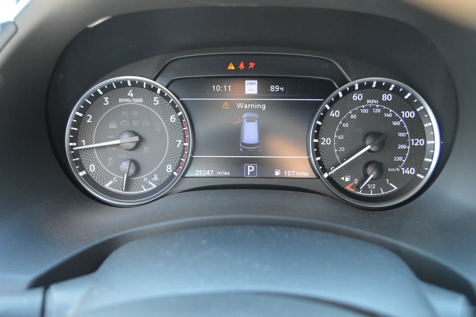 2024 Nissan Armada SL photo 3