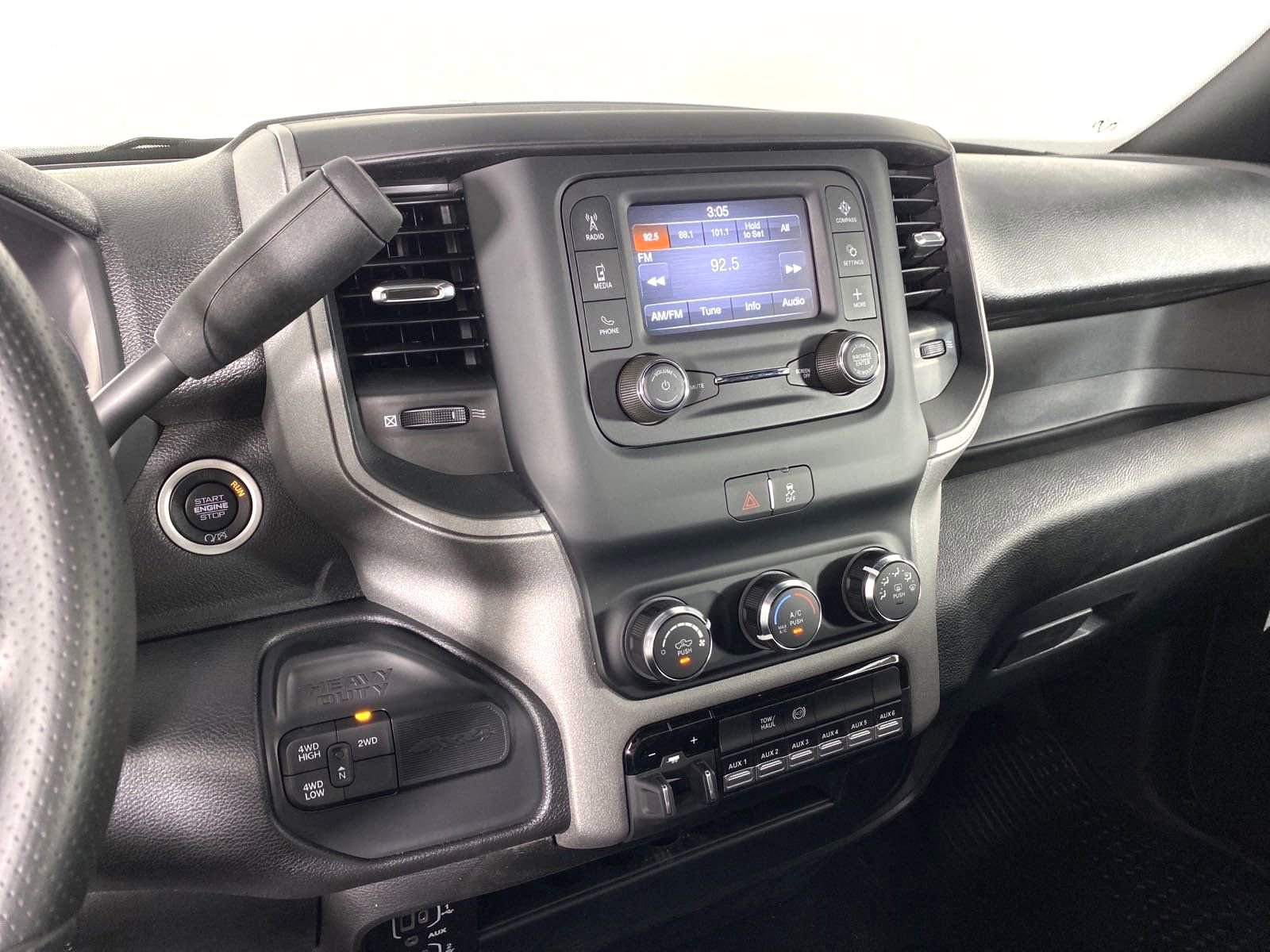 2024 Ram 3500 photo 21