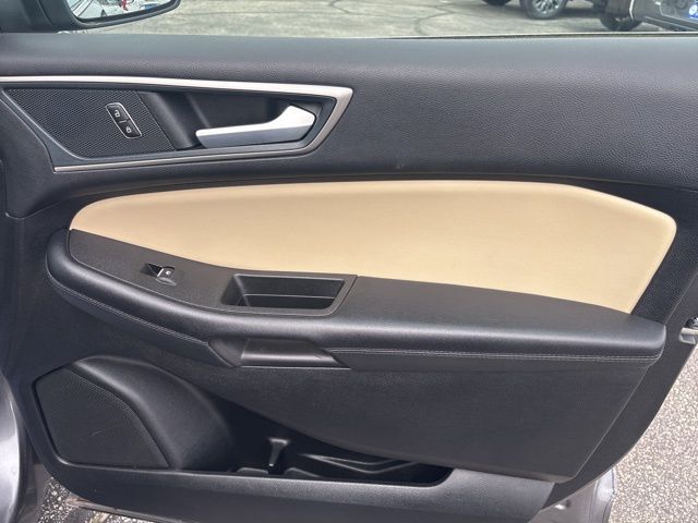 2024 Ford Edge SEL photo 30