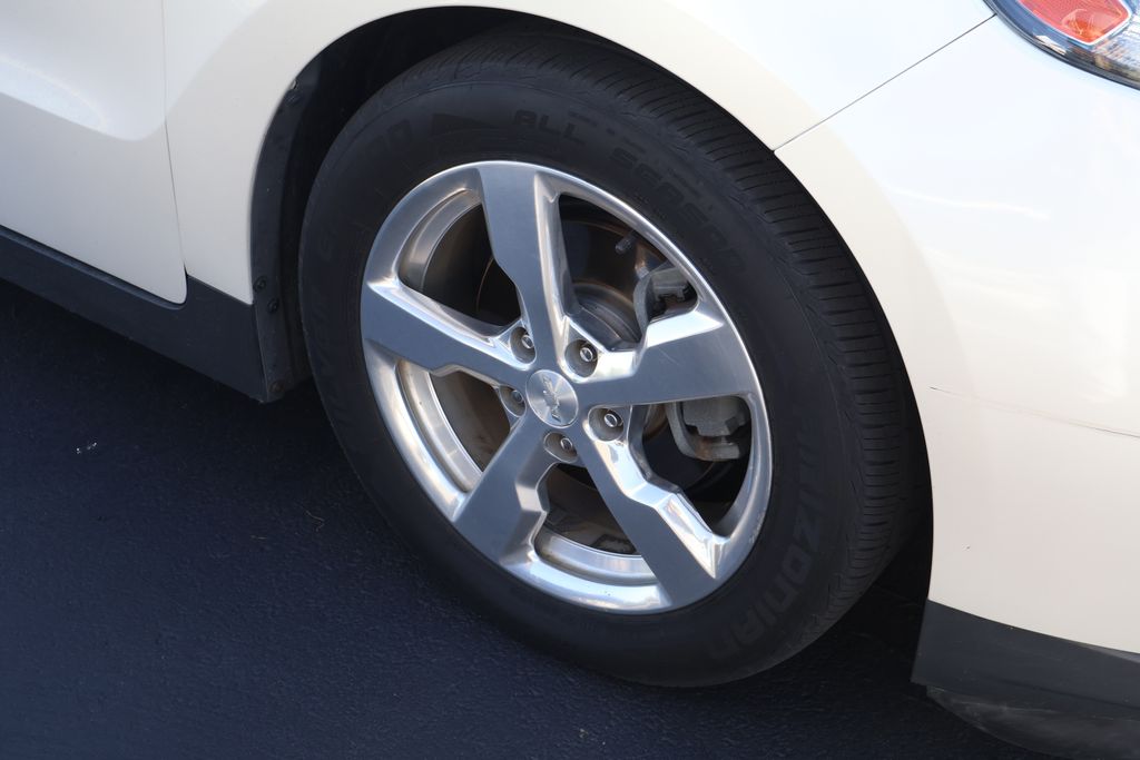 2014 Chevrolet Volt Base photo 5