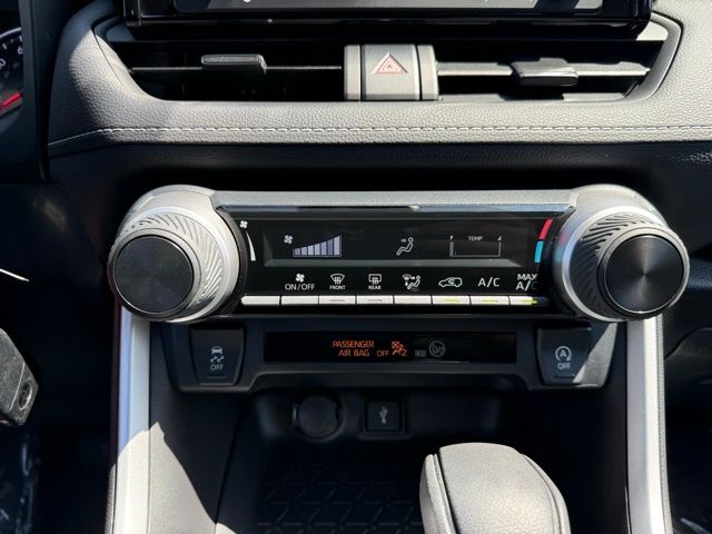 2022 Toyota RAV4 LE photo 19