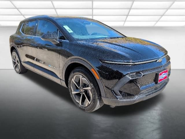 2026 Chevrolet Equinox EV 2LT's photo