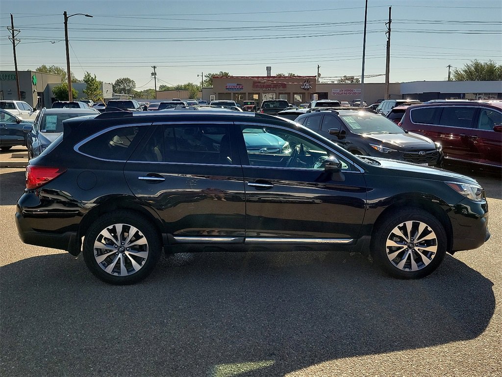 2018 Subaru Outback Touring photo 12