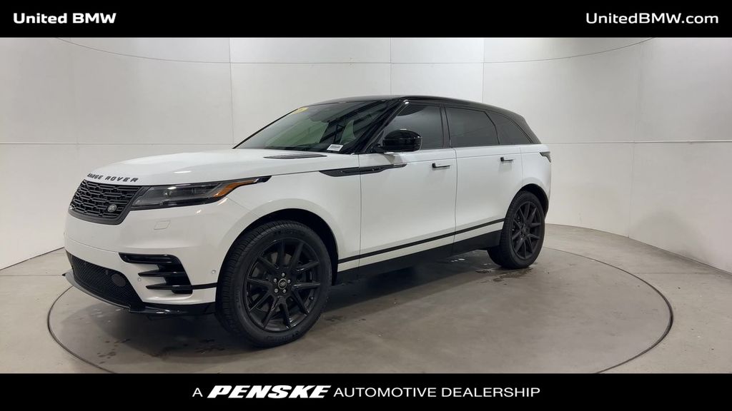 2026 Land Rover Range Rover Velar SE photo 4