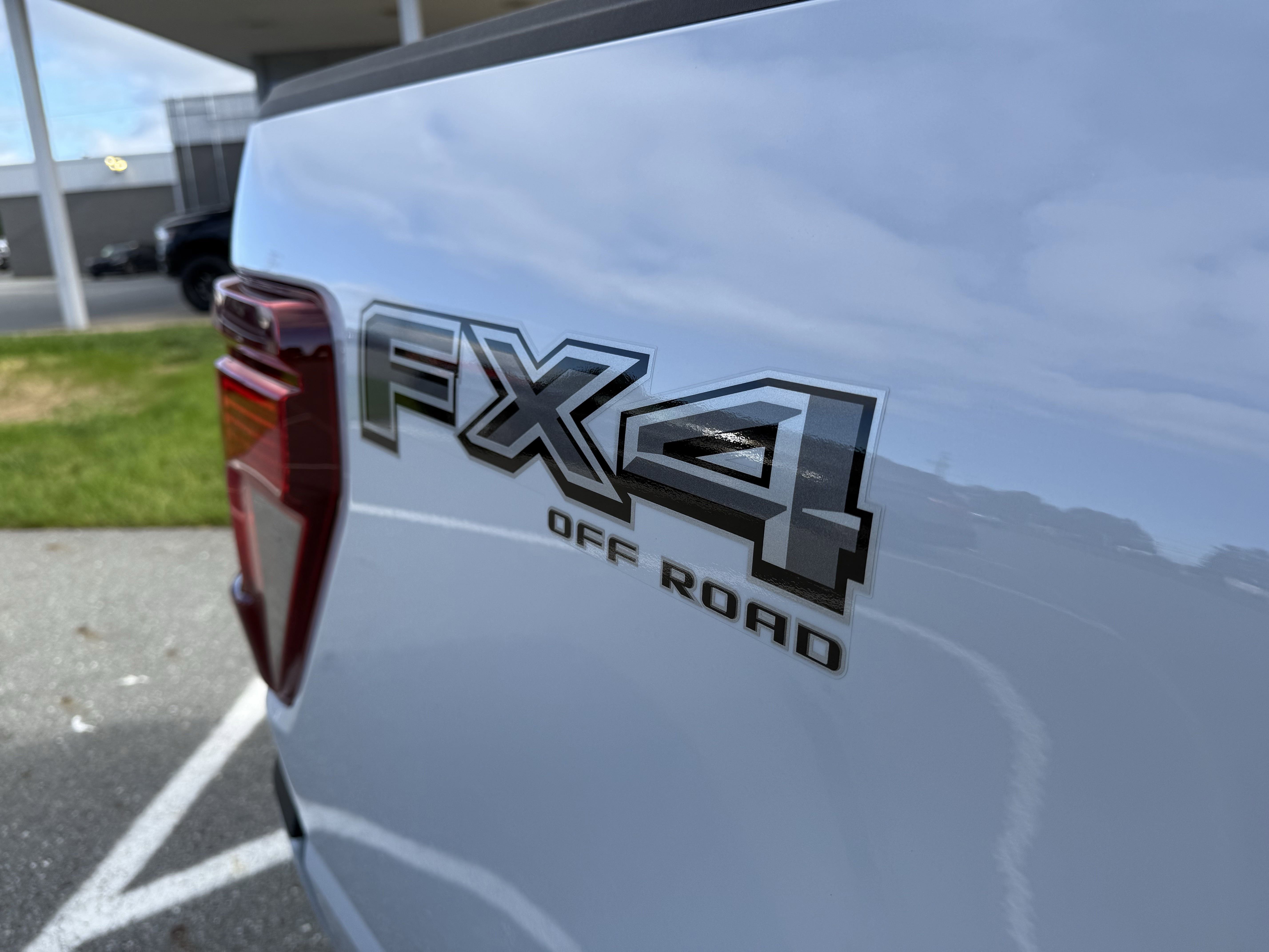 2025 Ford F-150 XLT photo 2