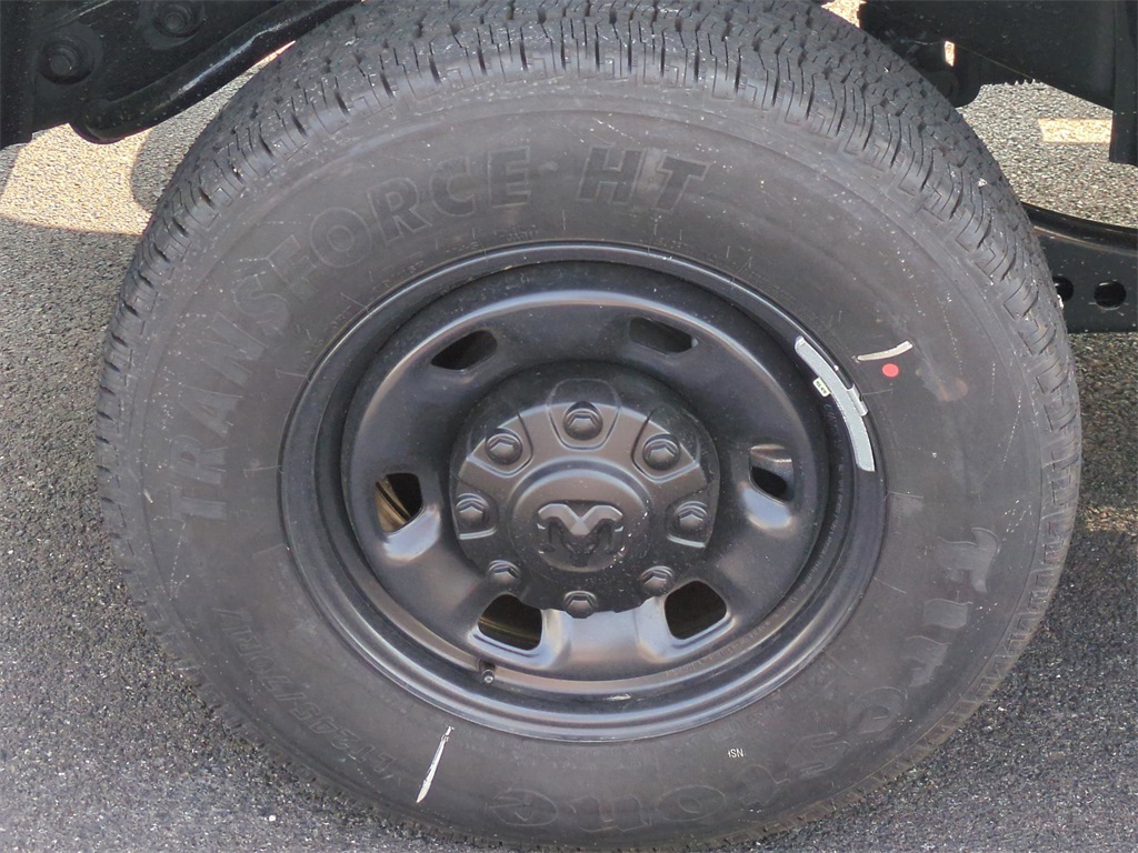 2025 Ram 2500 Tradesman photo 6