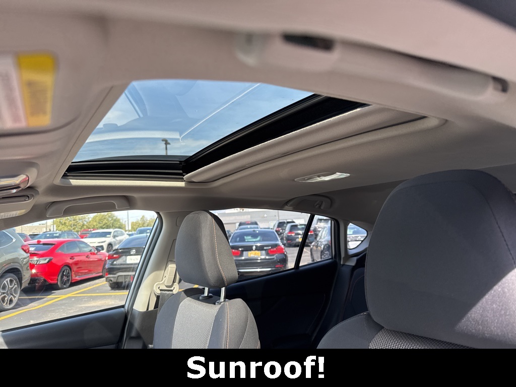 2022 Subaru Crosstrek Premium photo 3