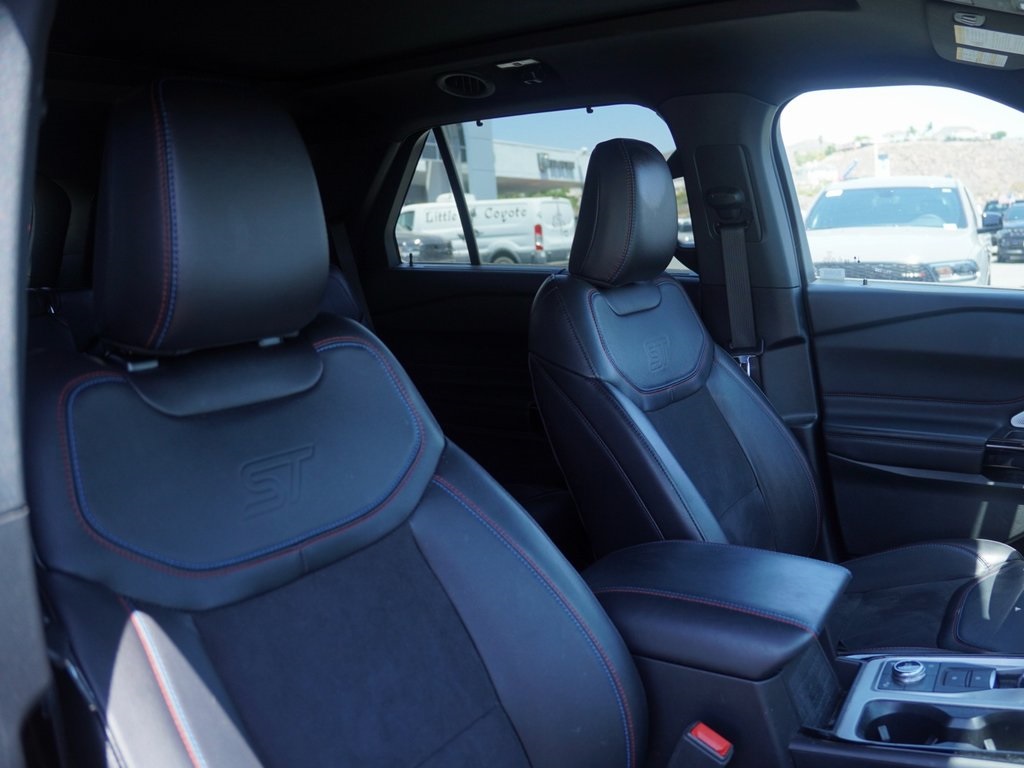 2024 Ford Explorer ST photo 22