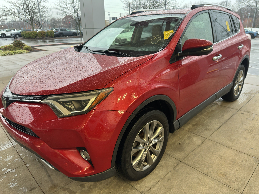 2016 Toyota RAV4 Limited photo 3