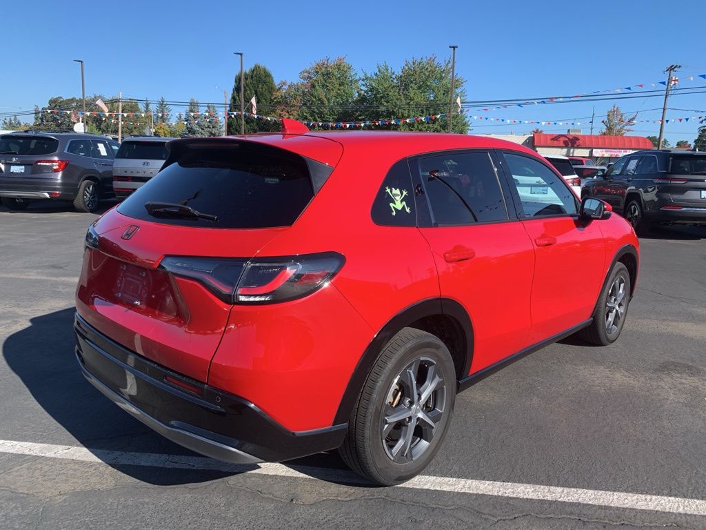 2024 Honda HR-V EX-L photo 3