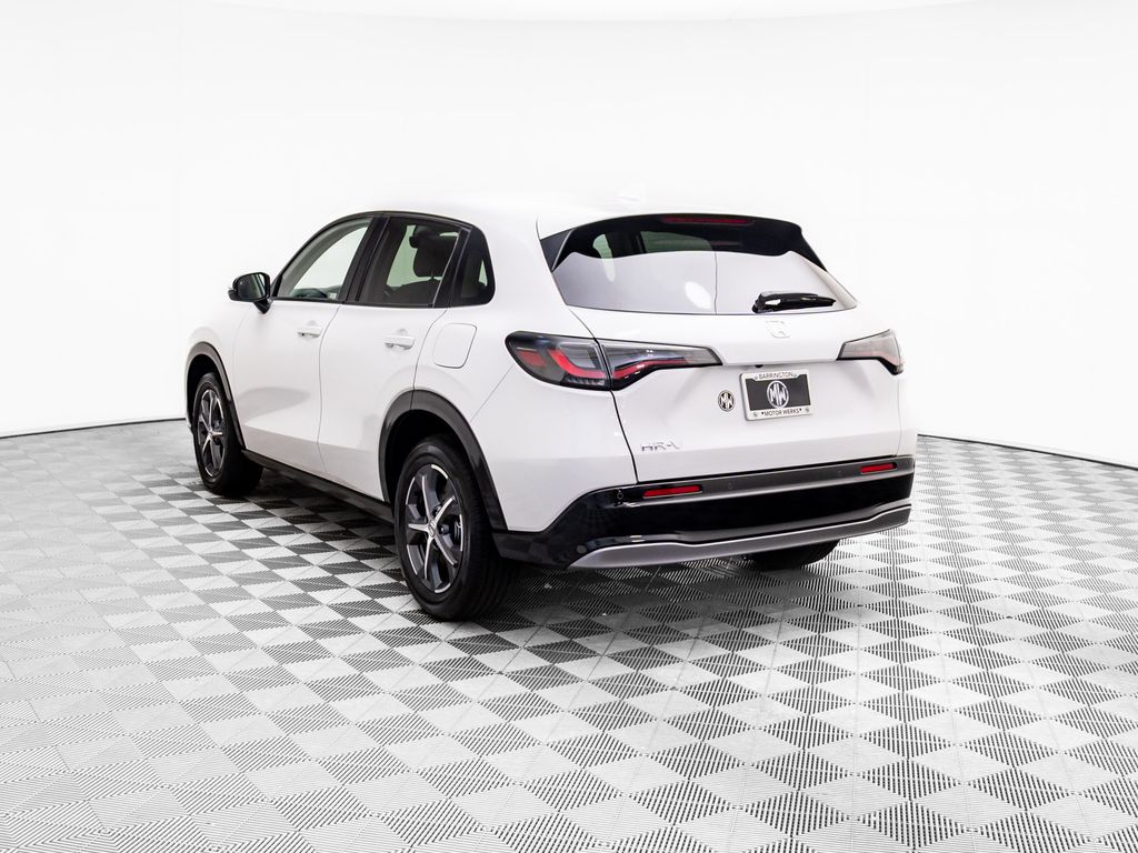 2024 Honda HR-V EX-L photo 3
