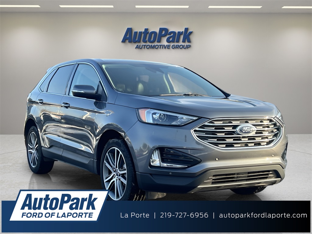 2022 Ford Edge Titanium's photo