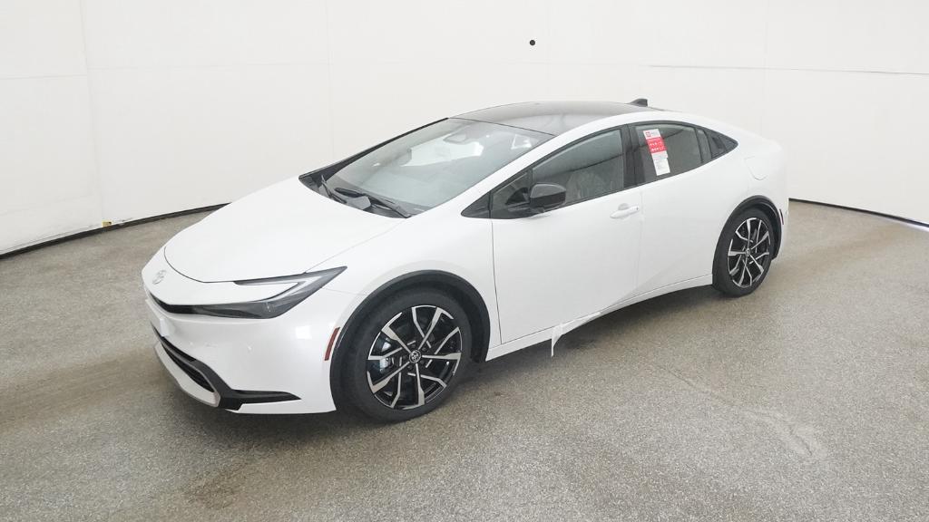 2026 Toyota Prius XSE Premium's photo