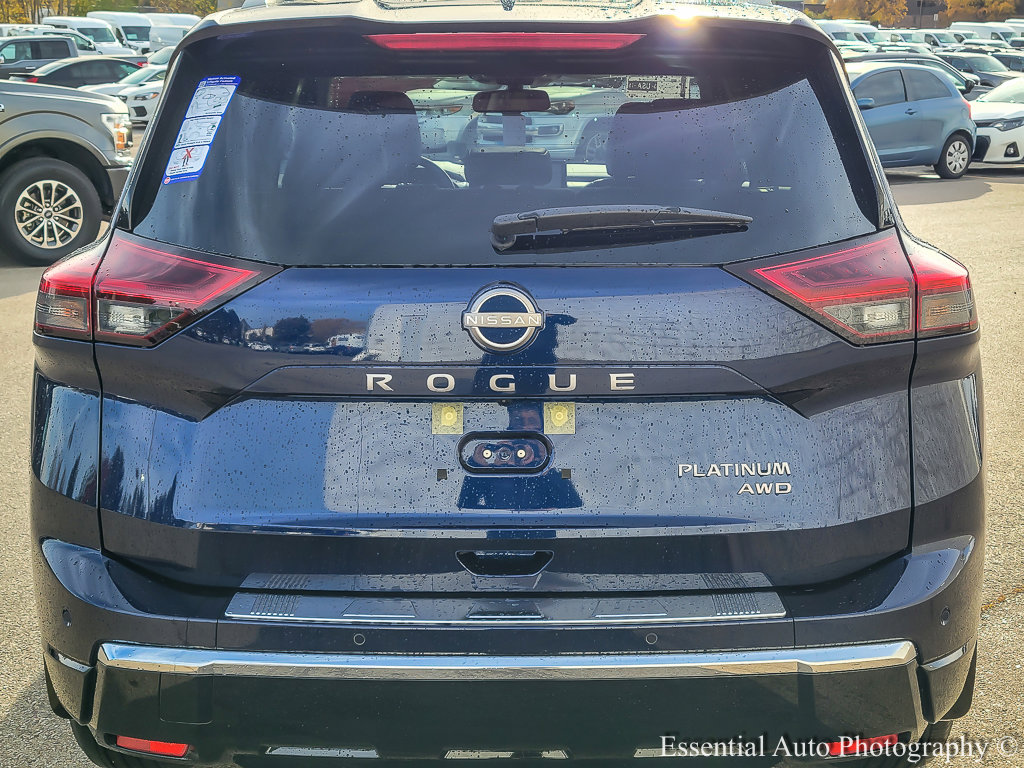 2026 Nissan Rogue Platinum photo 3