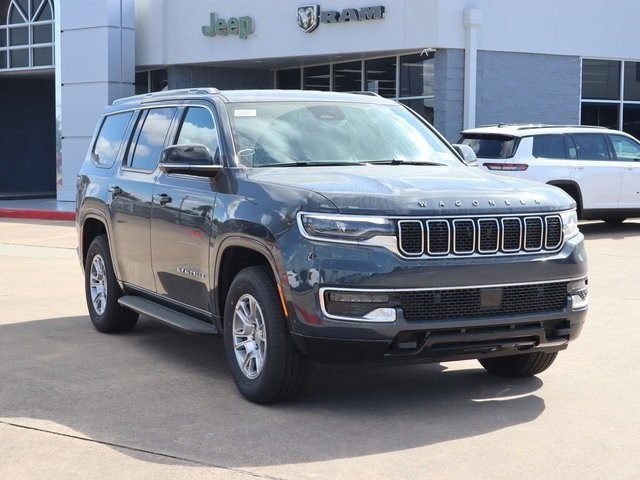 2024 Jeep Wagoneer Base