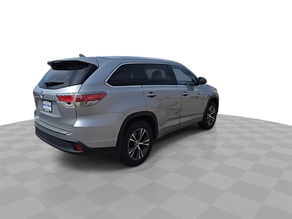 2020 Toyota Highlander Hybrid XLE photo 7