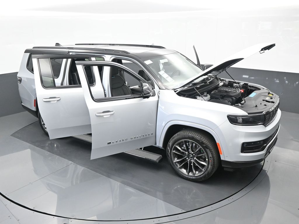 2024 Jeep Grand Wagoneer L II photo 61