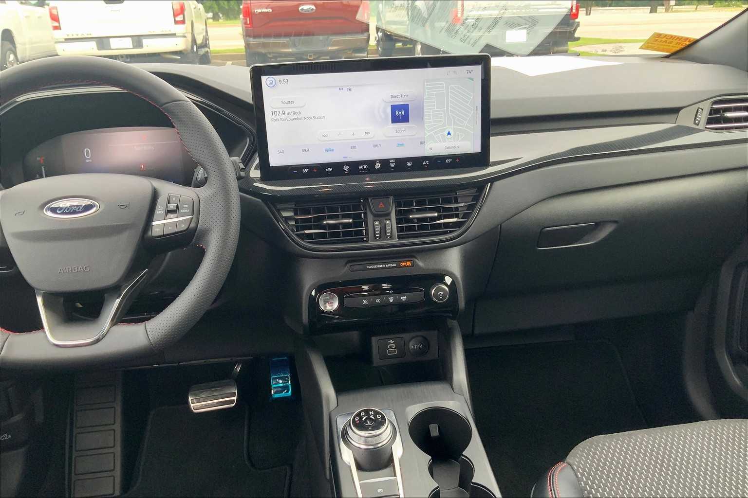 2024 Ford Escape ST-Line photo 6