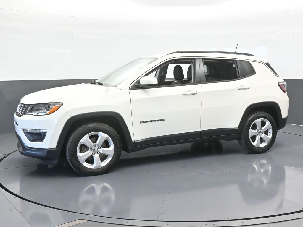 2020 Jeep Compass Latitude photo 2