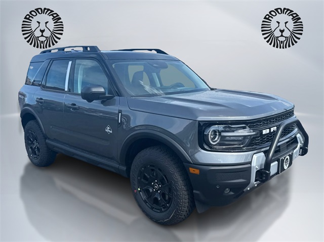 2025 Ford Bronco Sport Outer Banks photo 3