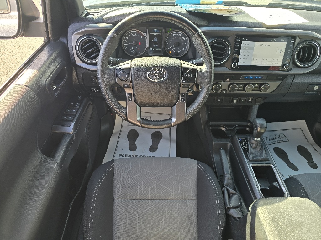 2023 Toyota Tacoma TRD Off-Road photo 3