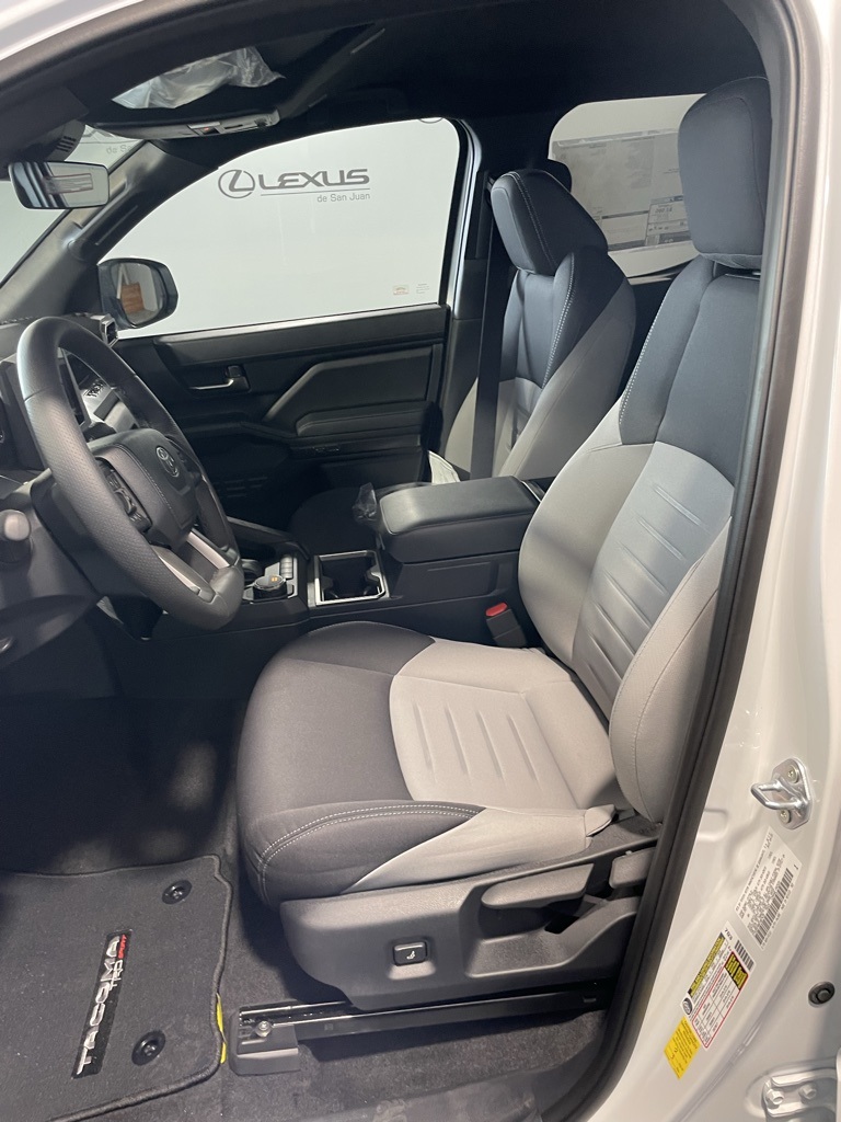 2025 Toyota Tacoma SR5 photo 24