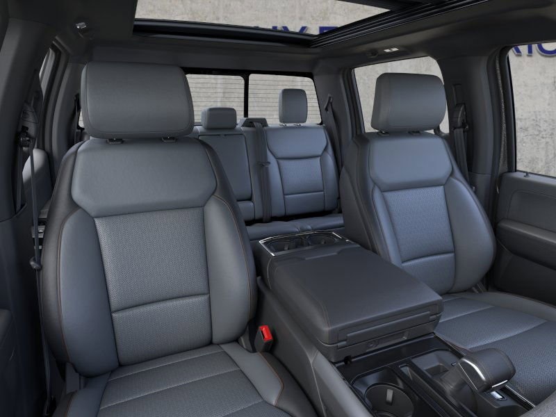 2025 Ford F-150 Lightning Lariat photo 8